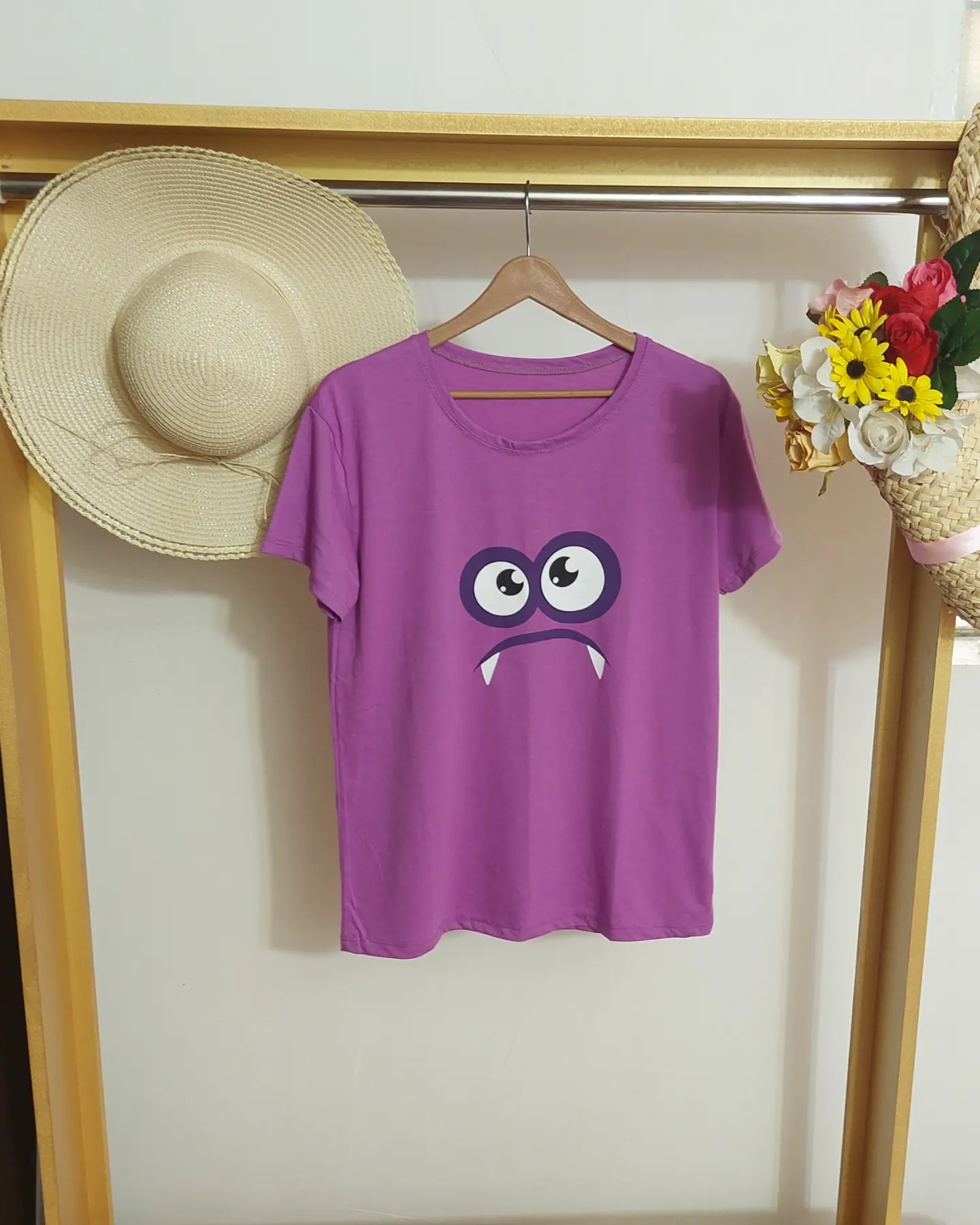 تیشرت جذاب انیمیشن بنفش